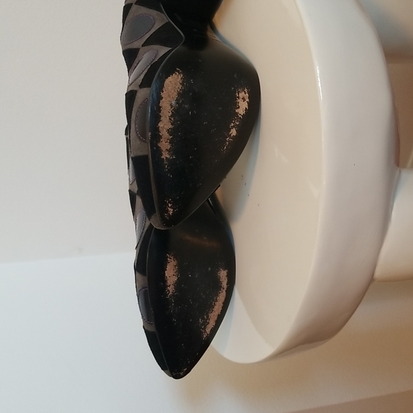 Work In Progress Women's Suede Black Heels Size 6 36 - Picture 6 of 8